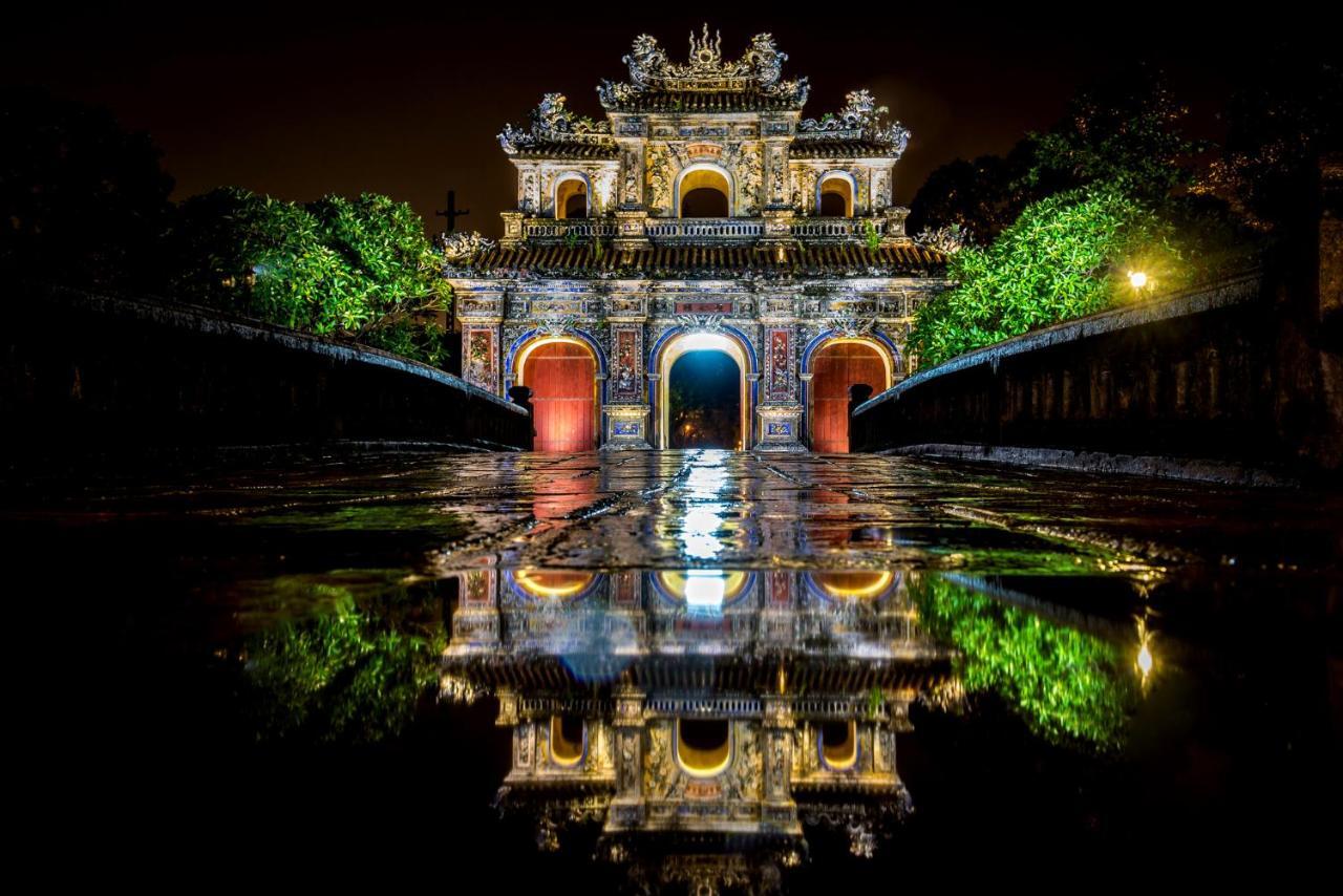 The Times Hotel Hue Exterior foto